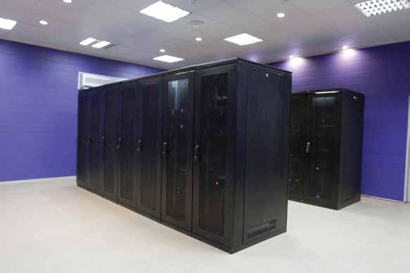 HP BladeSystem c7000 Enclosures سخت افزار HP blade c7000 حاوی 16 ماژول Proliant WS460c G6 می باشد موارد کاربرد توزیع پردازش های سنگین بین چندین دستگاه کامپیوتر سریع و اجرای موازی آنها می باشد.