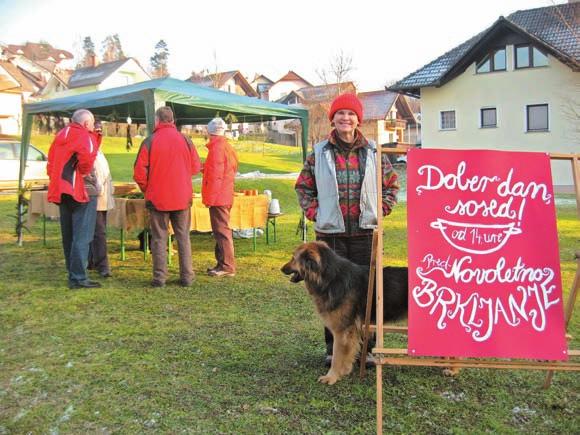 10 ZANIMIVOSTI Dober dan sosed, prednovoletno brkljanje Mesec december je poln dogodkov in druæenj ljudi v najrazliënejπih okoljih za slovo od starega in za voπëila novemu letu, za posvetitev