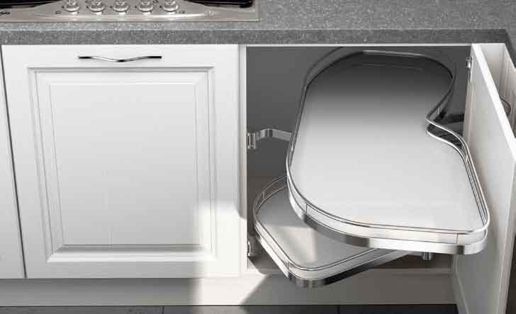 Equipped tall units as much as one likes, depth 75 cm.