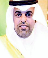 وفعلت ذلك عدد من الجمعيات الثقافية في مناطق مختلفة حيث وجدت المرأة في المسرح وال أعني وجودها كممثلة على خشبة المسرح فقط بل وجودها كباحثة أكاديمية ومؤلفة وعضو لجنة تحكيم ومخرجة ومنفذة للديكور المسرحي