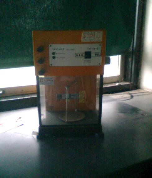 1. LABORATORIJSKE VAGE 1.1. ELEKTRONSKA VAGA 2615 proizvođač: