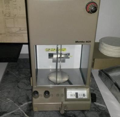 razred točnosti II max: 4 000 g d d = 1 g / e = 1 g min: 20 g 1.6.