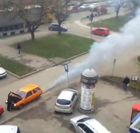 1. POLAN Prirodni procesi POREKLO Prirodni procesi Vreme zadržavanja u vazduhu Promene u vazduhu klanjanje iz vazduha V A Z D H VAZDH 1.1. KVALE VAZDHA ZAGAĐENJE VAZDHA OSNOVNM ZAGAĐJĆM MAERJAMA