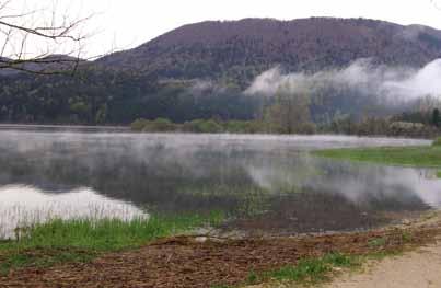 Janez Vajkard Valvazor, 1686 Predstavitev parka Notranjski regijski park leži znotraj meja obëine Cerknica in obsega dobrih 222 km2.