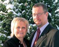 Dosežki SNP-jev po Evropi Suzan i Ha o kan Eriksson Švedska DIAMANTA AVGUST 2006 Hakan in Suzan sta Amwayev načrt videla pred sedmimi leti, vendar sta imela kar precej dvomov.