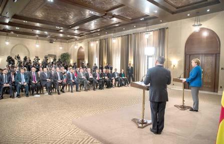 كما ا كد جلالة الملك «ا ن الا ردن يشم ن صصداقته الوثيقة مع ا لمانيا ودعمها الم تمر لجهود التنمية التي يبذلها لا يما في قطاعي التعليم والمياه» لافتا جلالته ا لى ا ن «ا لمانيا تدرك باعتبارها المانه الا