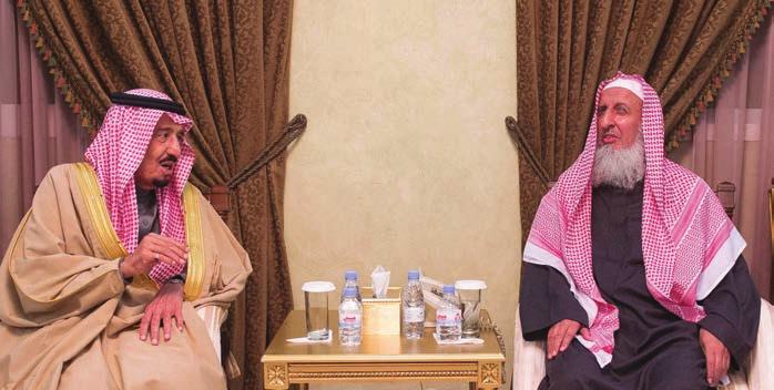 67 اجلمعة 4 ربيع األول 436 ه 26 ديسمبر 204 م الùسنة 92 العدد 4546 األخبار ويل العهد يزور مفتي عام اململكة الرياض - واس قام Uصاحب الùسمو امللكي الأمر Sسلمان بن عبدالعزيز اآل Sسع``ود ويل العه``د نائ``ب