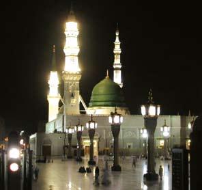 على ف ضل العمرة يف رم ضان لكن قيده بع س اأهل العلم فيمن كان قد عزم على احلج فلم يتي سر له ملر س اأو نحوه كما هو ظاهر يف سياق احلديث.