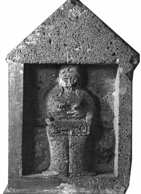 Сл. 8. Наиск, Кима (L. Roller, In Search of God the Mother, The Cult of Anatolian Cybele, University of California Press 1999, fig. 39) познатата Микенска порта.
