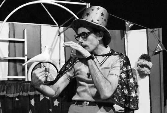 PROIEKTU BERRI BATEN EMAITZA Renatoikuskizuna Ganso & Cia antzerki talde sortu berriaren lehen apustu handia da. 2008ko maiatzean estreinatu zen Arrigorriagako clown jaialdian.