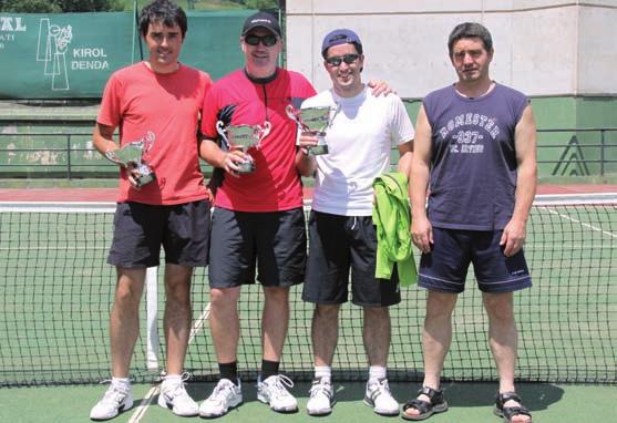 arteko finalak sailkapeneko hirugarren eta laugarren postuak. 25 LAGUNEK HARTU DUTE PARTE Tenis txapelketak urtetik urtera arrakasta handiagoa du, aurtengo edizioan 25 lagunek hartu dute-eta esku.