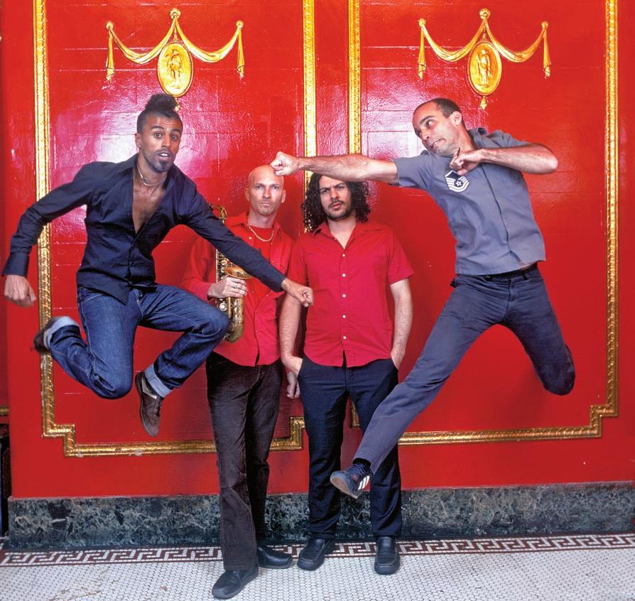 urtean sortu zuten eta 'Nu Med' da haien bigarren diskoa EDU MENDIBIL > ARRASATE Balkan Beat Box taldeak Nu Med diskoko kantuak aurkeztuko ditu bihar, zapatua, Monterronen, 22:30ean.
