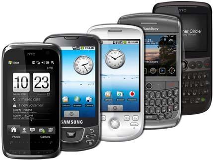 Najpogostejši mobilni operacijski sistemi za sodobne pametne telefone so: Apple-ov ios, Google-ov Android, Microsoft Windows Phone, Nokia Symbian, Rim BlackBerry OS in specializirana distribucija