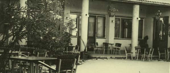 Še večji uspeh pa so železarji dosegli leta 1956 z vrtalnim kladivom RK 21. Še istega leta so na Ravnah dočakali tudi svečano odprtje Doma železarjev.