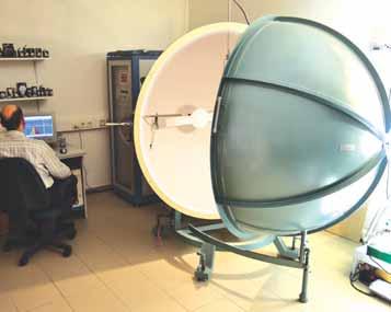 E/5 Professional E ighting Series Verificări de tehnica iluminatului și proiecte de iluminat IUMINAT În laboratorul de iluminat verifi căm în mod