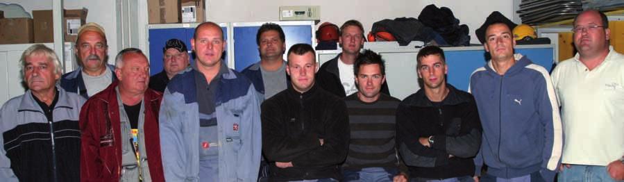 ELGO, september 2010 21 Predstavljamo se Skupina za izvajanje gradenj II: Branko AhaËiË, Marjan Bobnar, Marko»ebaπek, Sebastjan