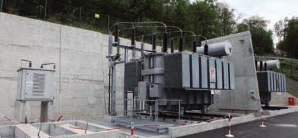 ELGO, september 2010 5 Glavna tema Foto: Aleπ Hostnik neprekinjenega obratovanja starega 110 kv stikaliπëa s postopnim prehodom v obratovanje novega stikaliπëa s Ëim krajπimi prehodnimi obratovalnimi