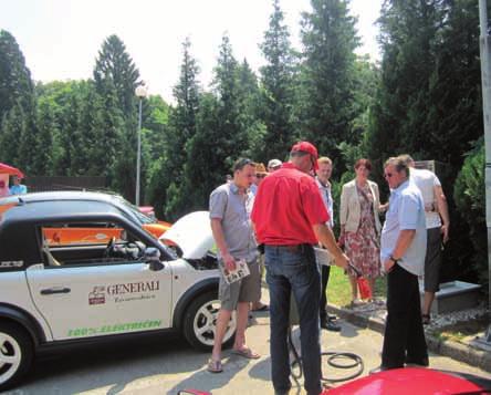 1 / Polnilna postaja za vozila na elektriëni pogon v Preddvoru.