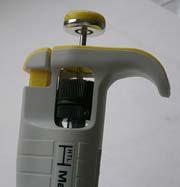 MANEXO DE REATIVOS, APARELLOS BÁSICOS, PREPARACIÓN DE SOLUCIÓNS, Exercicio 2. Manexo de aspiradores de seguridade de pipetas da casa Dentalab. 1.