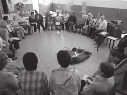 Quen estamos promovendo isto somos por unha banda as Comunidades de Relixiosas rurais, e, pola outra, os grupos do Movemento Rural, unhas e outros espallados por diferentes lugares do medio rural en