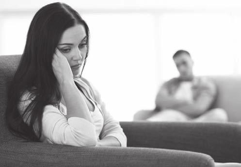أكن أحصل على خصوصية كعروسة مع كثرة زيارات األهل والرحالت أمضينا 3 أسابيع مضت معظمها زيارات أهل ومعظمها احتفاالت به كعريس وبقية األيام مرض بنوبة قولون مزمن حتى أسعفناه وخجلت بعدها أن أناقشه بأي أمر