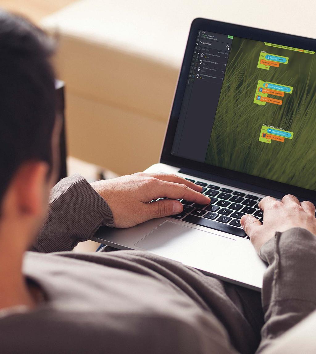 Intuitívny grafický programovací nástroj eliminuje potrebu zložitého programovania alebo mystických počítačových