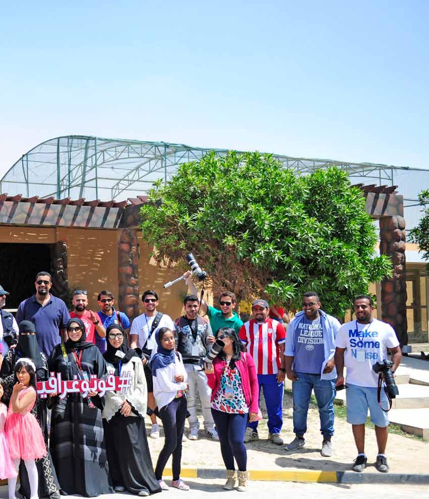ملتقى بالتعاون مع اتحاد المصورين العرب الكلمة الطيبة تنظم بنجاح ملتقى فوتوغرافيا الثاني تحت رعاية سعادة الشيخ خالد بن خليفة آل خليفة نائب رئيس مجلس األمناء المدير التنفيذي لمركز عيسى الثقافي