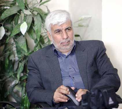 رئیس دانشکده علوم انسانی : نوع تولید علم در علوم انسانی متفاوت است رییس دانشکده علوم انسانی اظهار داشت: برداشت صحیحی از کاربردی کردن علوم انسانی در جامعه وجود ندارد.