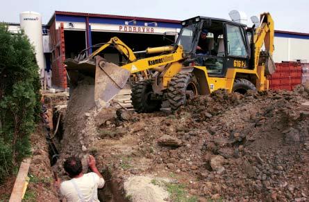 nepovratnog stakla. Taj proizvodni pogon bit Êe veliëine od 400 Ëetvornih metara. Graappleevinske radove izvodi pakraëka tvrtka Maniva, a zavrπetak tih radova oëekuje se 19. svibnja.