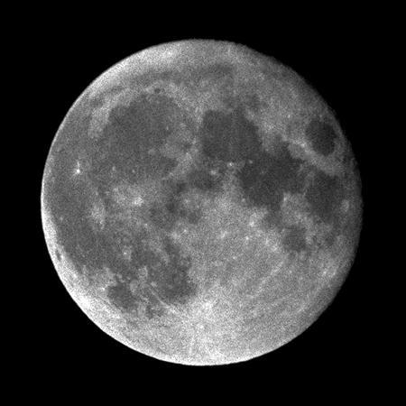 Mjesec Velika poluos staze = 384 400 km ekscentricitet e = 0,055 promjer ekvatorski = 3 476 km M =7,35.