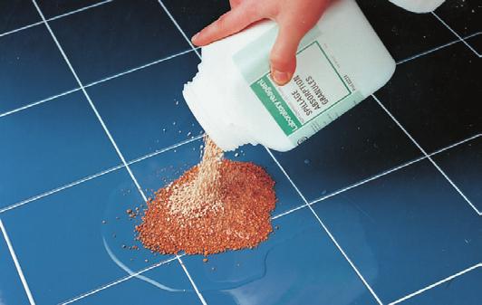 Bulk density 50 g/100 ml Rapid absorption of low viscosity liquids Granular, size typically 1 to 3,15 mm (95% more than 1,0 mm), generates little dust Safety note: Mercury is not absorbed.