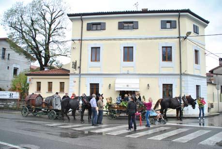 Šempeter, Karizma Vrtojba in furmani Društva Doli. Kljub slabemu vremenu smo prireditev s skupnimi močmi izpeljali po začrtanem programu, zato se vsem lepo zahvaljujemo.