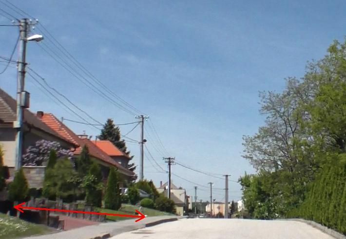 Obr. 7 Veľká vzdialenosť od osvetľovanej komunikácie 3.7. Údržba VO obce Chtelnica Práce na údržbe spočívali v : Výmena svetelných zdrojov svetla, tlmiviek v dôsledku opotrebovania, nefunkčnosti, skratu, vandalizmu.