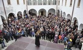 V dopoldan bo obiskovalce popeljal grajski program za otroke in družine z obuditvijo sladkega poglavja grajske zgodovine. To bo odprtje čokoladnice z naslonitvijo na trapistovsko dediščino.
