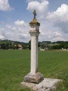 Ekskurzija bo ob vsakem vremenu, zmerne hoje s postanki bo tri ure. Če bo deževalo, bo ogled spomenikov mogoč z vozili. Organiziran bo prevoz do parkiranih vozil na kmetiji Kaučič.