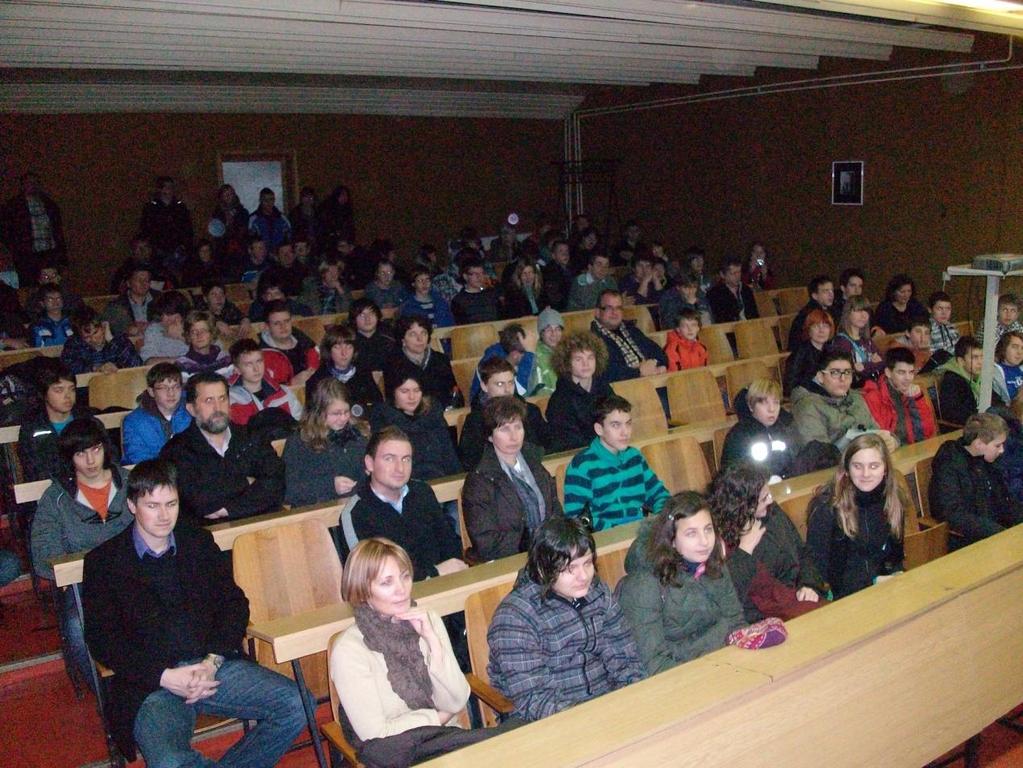 DRŽAVNO TEKMOVANJE IZ ASTRONOMIJE pom. akad. dr. Remato Lukač Gimnazija Murska Sobota Gimnazija Murska Sobota gostila najboljše astronome Na Gimnaziji Murska Sobota je bilo 18.12.