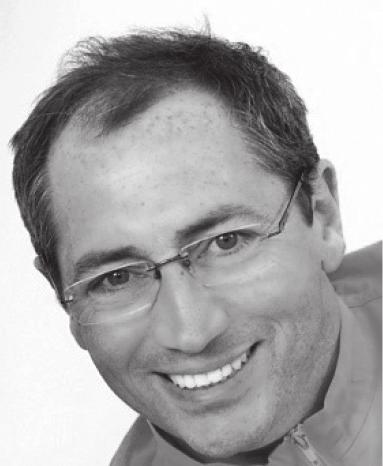 Abstraktet e leksioneve dhe CV-të e lektorëve GIOVANNI MANES GRAVINA CURRICULUM VITAE Prof.