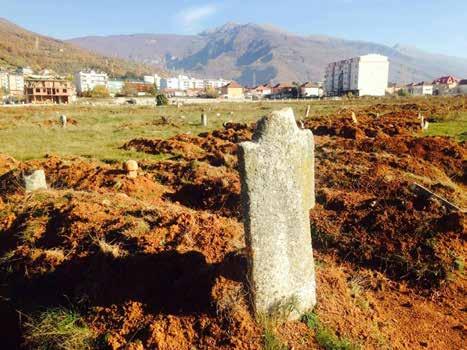 nr. Nëntor 2015-7 Anekdota e muajit Ishin dy shokë të ngushtë. Njëri nga Dibra dhe tjetri nga jugu i Shqipërisë. Ky nga Dibra i mburrej shokut: - Or taj, a e din mër se çish asht Dibra!