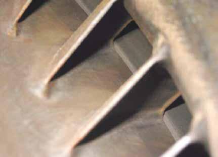 پره های ردیف اول ایمپلر با پوشش ضدرسوب الکترولس نیکل پس از 5 سال کار بدون تجمع رسوب مقاومت در برابر خوردگی آنها نسبت به پوشش های نیکل-کادمیم و پوششهای آلومینیوم- سرامیک کمتر است.
