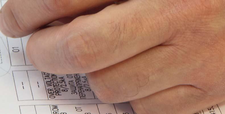 UTOMTIZČNÉ RELÉ Prieyselné relé Prieyselné výkonové relé Miniatúrne výkonové relé 2 Miniatúrne relé 4 Výkonové relé 5