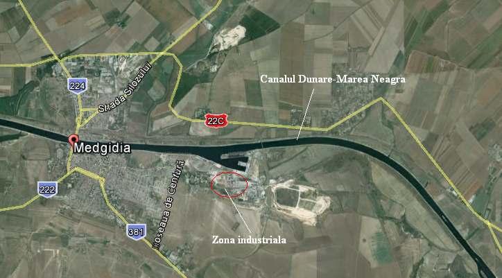 Fata de locatia obiectivului IPPC, canalul navigabil se afla imediata apropiere. Canalul Dunare-Marea Neagra traverseaza municipiul Medgidia pe o lungime de cca. 15km.