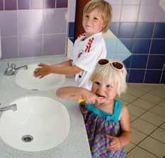 com Rezervacijski centar: T +385 52 465 010 F +385 52 460 199 E