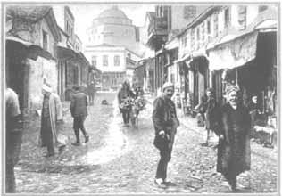 Ndonëse shfletimin e kësaj foto-monografie po e bëjë me një vonesë të pa arsyetueshme, (botuar në vitin 2014) por për fat ky shënim sikur i bije të jetë vazhdimi i versionit pamor të një artikullit