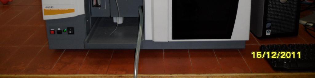 Napišite formulo, po kateri pri eni in drugi metodi kalibracije izračunamo