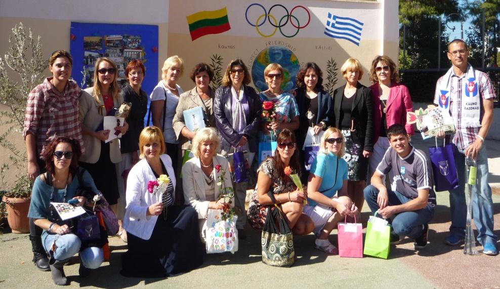 Τη Δευτέρα 21 Οκτωβρίου η λιθουανική αντιπροσωπεία επισκέφθηκε το Δημοτικό Σχολείο Πολυδενδρίου.