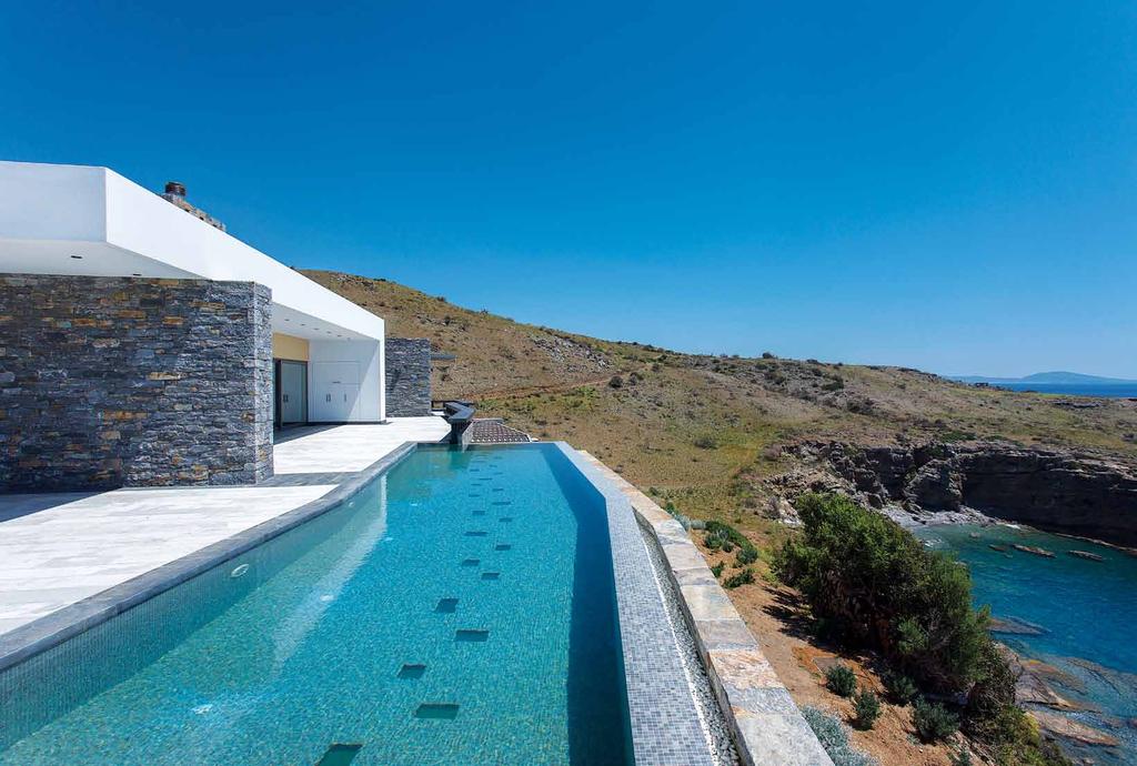 C R E T E I S L A N D G R E E C E Designed integration design by ANTONIS ΗATZIDAKIS structural engineering ANTONIS ΗATZIDAKIS Ε/Μ engineering DIMITRIS FOTOPOULOS lighting engineering IFI construction