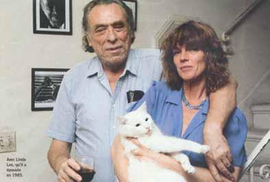 Pas 9 viteve bashkëjetesë, Bukowski do të martohet me Linda Lee, e cila tashmë do të marrë mbiemrin e tij, Bukowski, më 1985-n Si dy artistë, ata shpesh kishin përplasje idesh, dhe shpesh