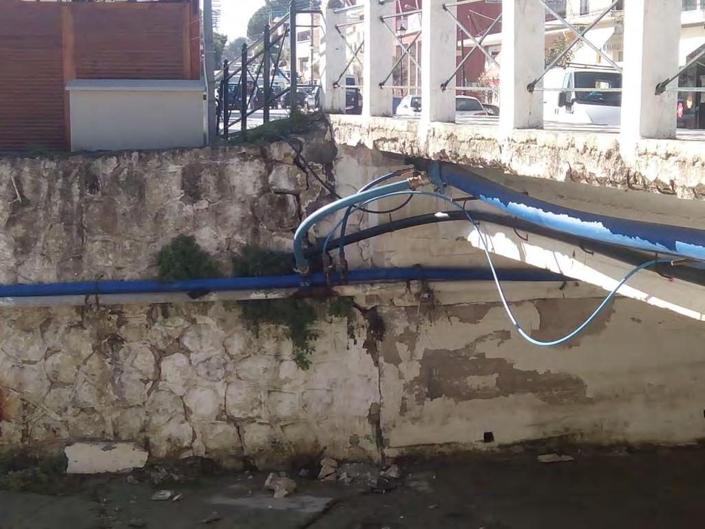 Στην περίπτωση του Ληξουρίου αρχικά υδροδοτήθηκαν τμήματα όπου