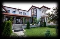 4.7 EΤΡΤΔΙΚΗ APPARTMENTS Ο ξενώνασ Ευριδύκη βρύςκεται ςτον αρχαιολογικό χώρο τησ Βεργύνασ και διαθϋτει 8 πλόρωσ εξοπλιςμϋνα και ευρύχωρα δωμϊτια, δυο, τριών και τεςςϊρων κλινών με μπαλκόνι με