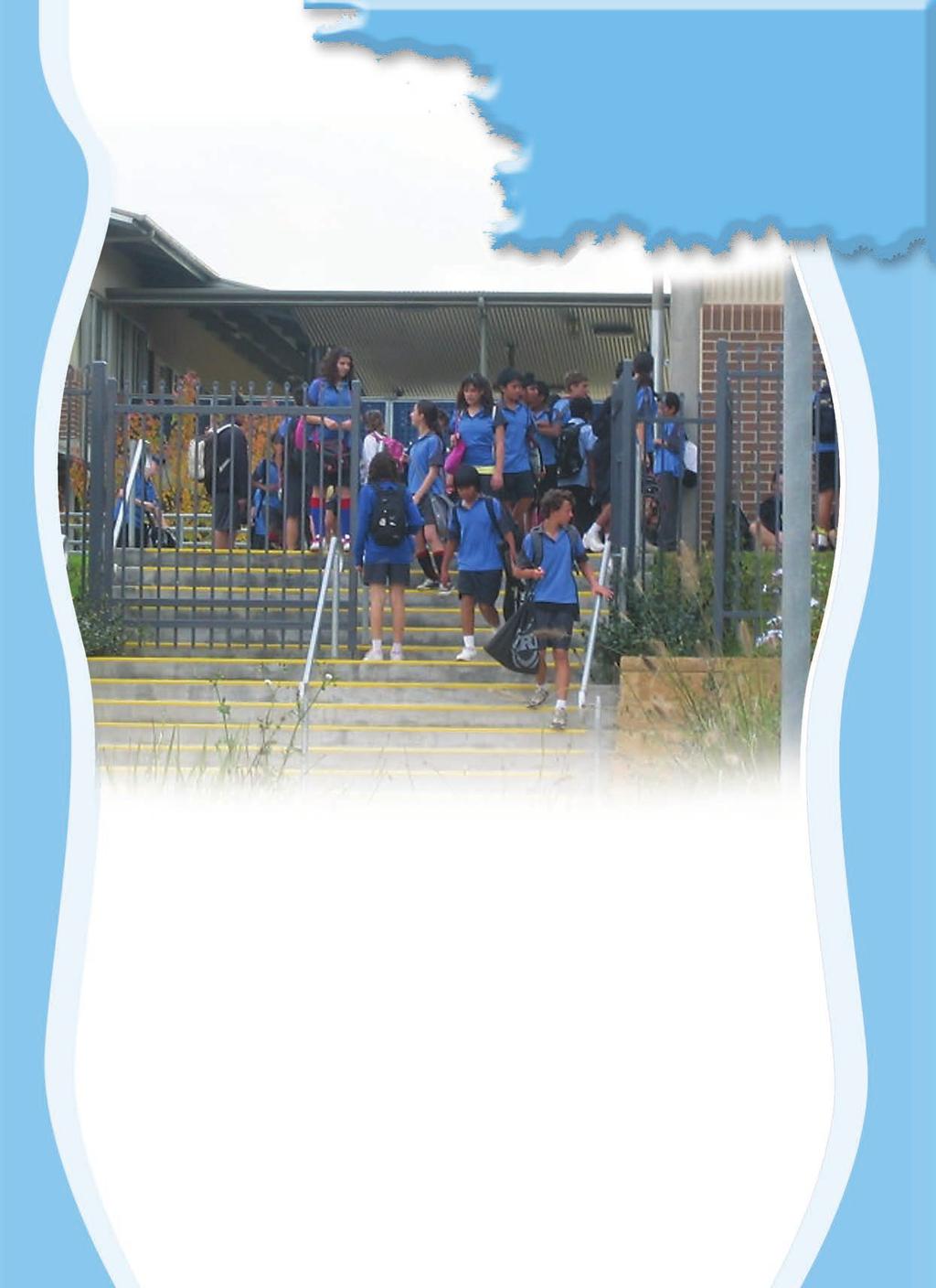LESSON 1:Fancy school? LESSON 2: Join our club! LESSON 3: TEEN best-sellers! UNIT 2 Junior High School Life!